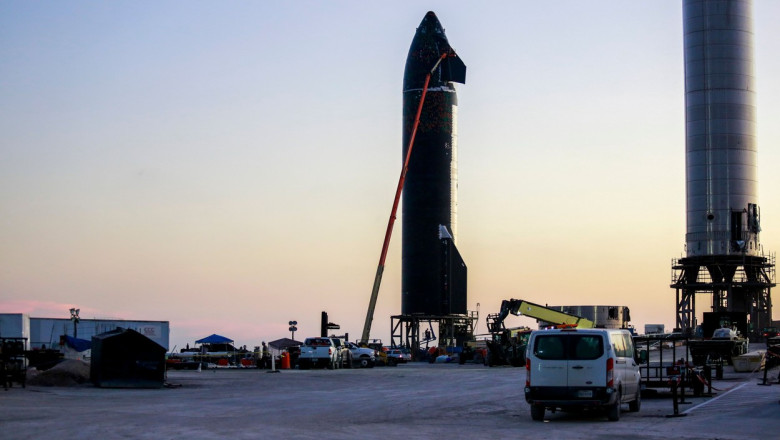 O rachetă SpaceX scăpată de sub control se va izbi de Lună cu peste 8.700 km/h. Când va avea loc impactul