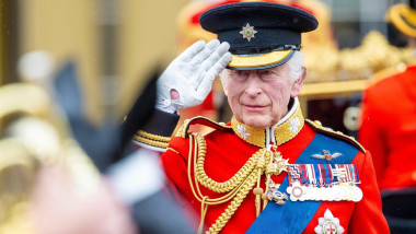 Regele Charles se reunește cu Harry, Meghan și copiii după 4 ani