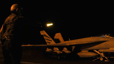 SUA lansează atacuri asupra sistemelor de apărare aeriană iraniene