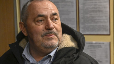 Boris Nadejdin, oprit de politie, dupa ce a candidat impotriva lui Putin.
