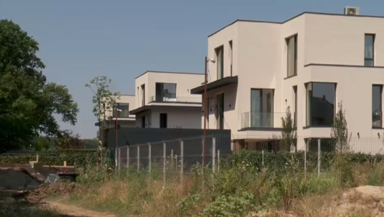 Deversare ilegală lângă Pădurea Băneasa: administratorul complexului de lux amendat