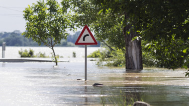 Cod galben de inundații în 27 de județe, avertizează hidrologii