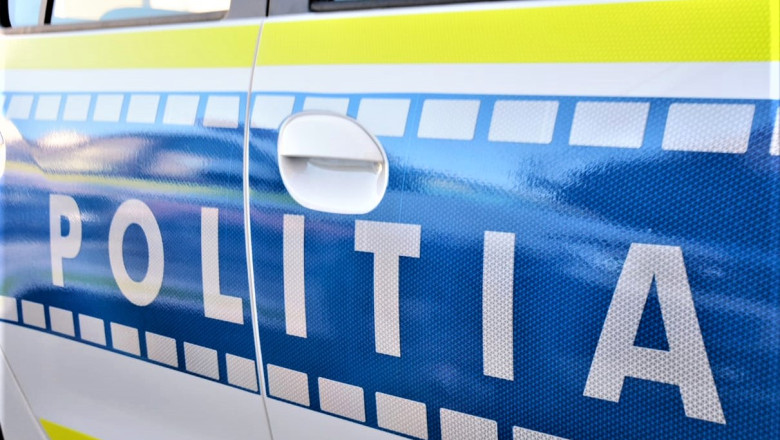 Un şofer băut care a lovit o maşină, în Constanța, şi care circula haotic a fost oprit de doi poliţişti…