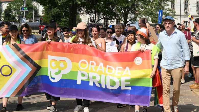 Verzii europeni și SENS cer autorităților să permită desfășurarea Oradea Pride 2026 pe traseul propus de…