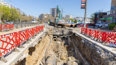 Blocuri din București fără apă caldă în iulie: Primăria explică motivele