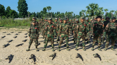 Peste 100.000 de morţi în cel mai sângeros război civil din Asia de Sud-Est
