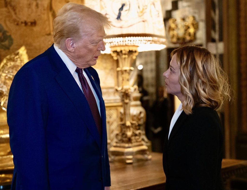 Jurnalistul care a provocat scandalul cu Trump și Meloni a murit subit