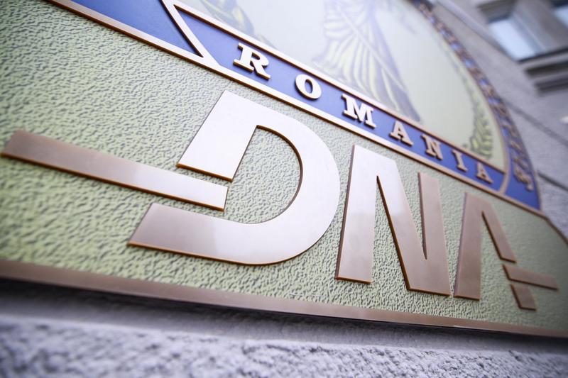Un fost secretar de stat și directorul Autorității Fitosanitare, trimiși în judecată după transferul unui apropiat pe o funcție pentru care nu avea studiile necesare