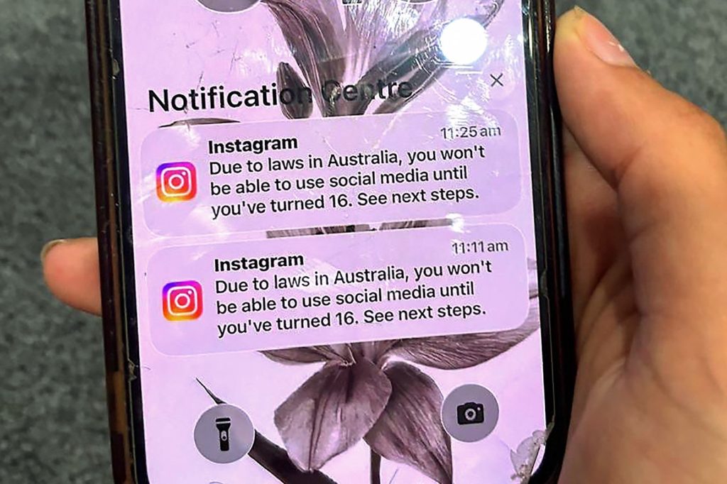 INTERVIU Lecția australiană despre interzicerea accesului minorilor la rețelele sociale. Avertisment din Melbourne pentru România: „Trebuie să vă puneți casa în ordine”
