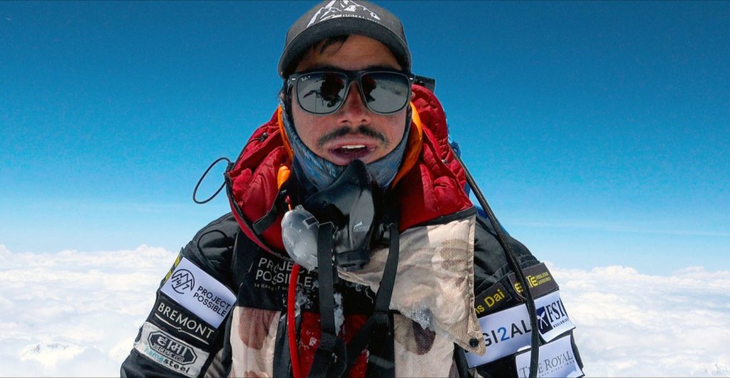 Zece alpiniști, inclusiv Nirmal Purja, dispar după avalanșă pe munte.