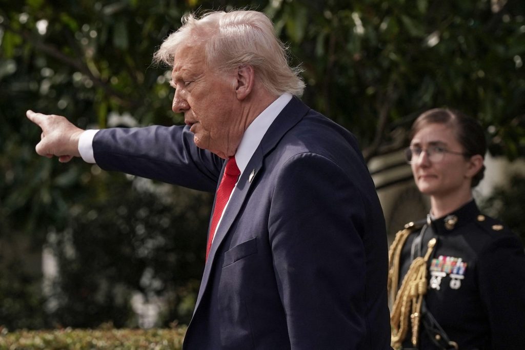 Trump impune 50% tarife vamale Canadei; Carney intensifică negocieri