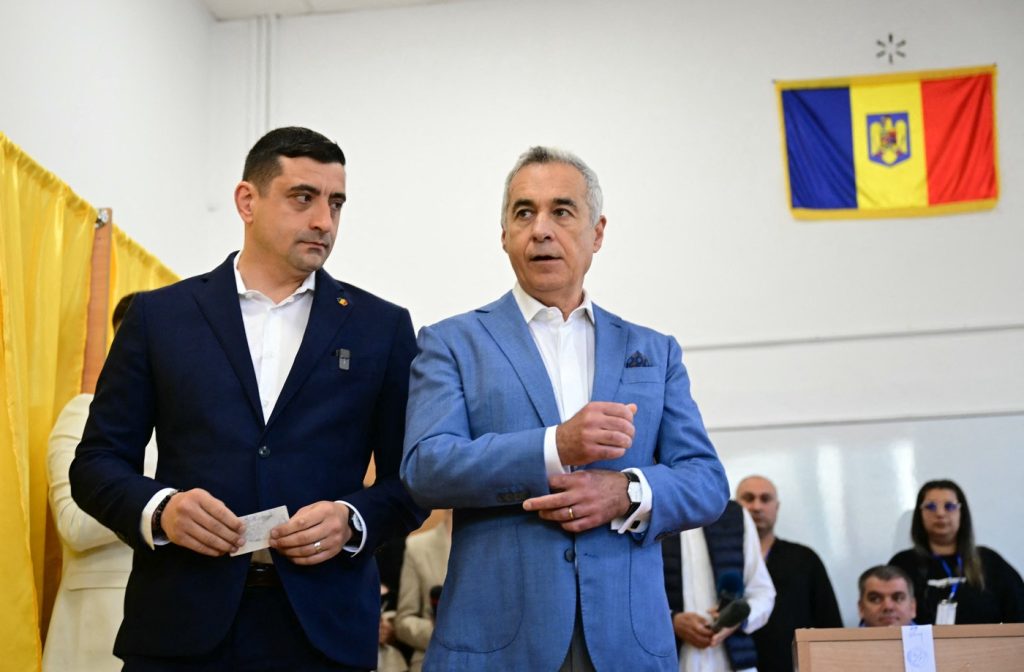 Vin dronele. George Simion și Călin Georgescu, doi politicieni „suveraniști” care nu-l atacă pe cel care încalcă suveranitatea teritorială a României: „Putin, ioc!”