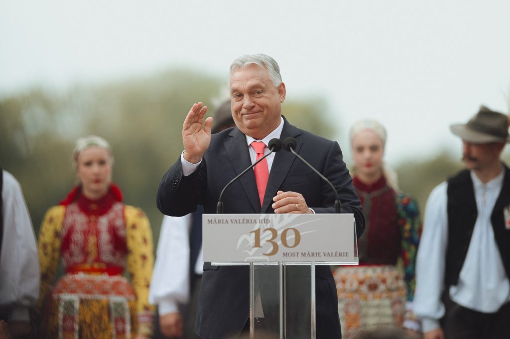 Ungaria investighează creditul de 1.000.000.000 euro lui Viktor Orban