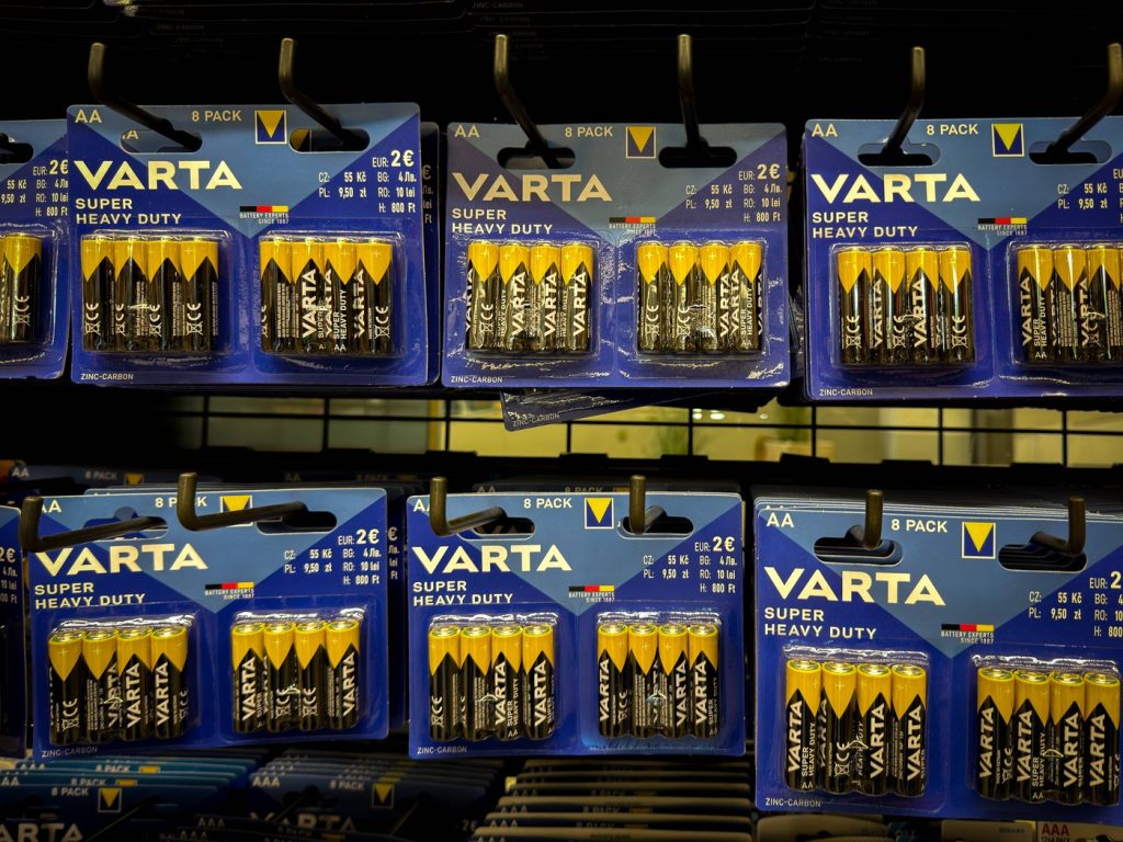 Varta cere insolvența după ce Apple a renunțat la bateriile din China