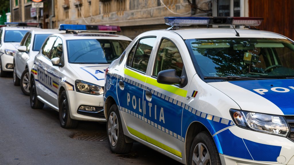 Acuzații de violență într-o secție de poliție din București: „Îi imploram să înceteze să mă lovească”