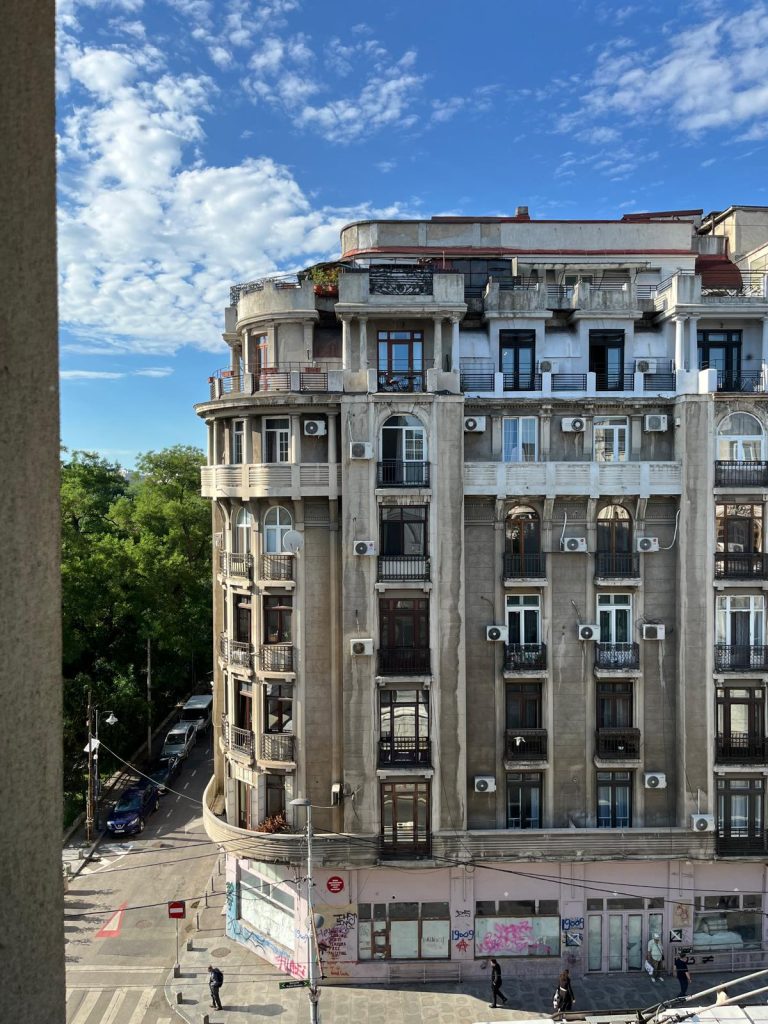Radiografia unui oraș fragmentat și pe alocuri mutilat. Bucureștiul, prin ochii Arhitectului Șef al Capitalei | Interviu