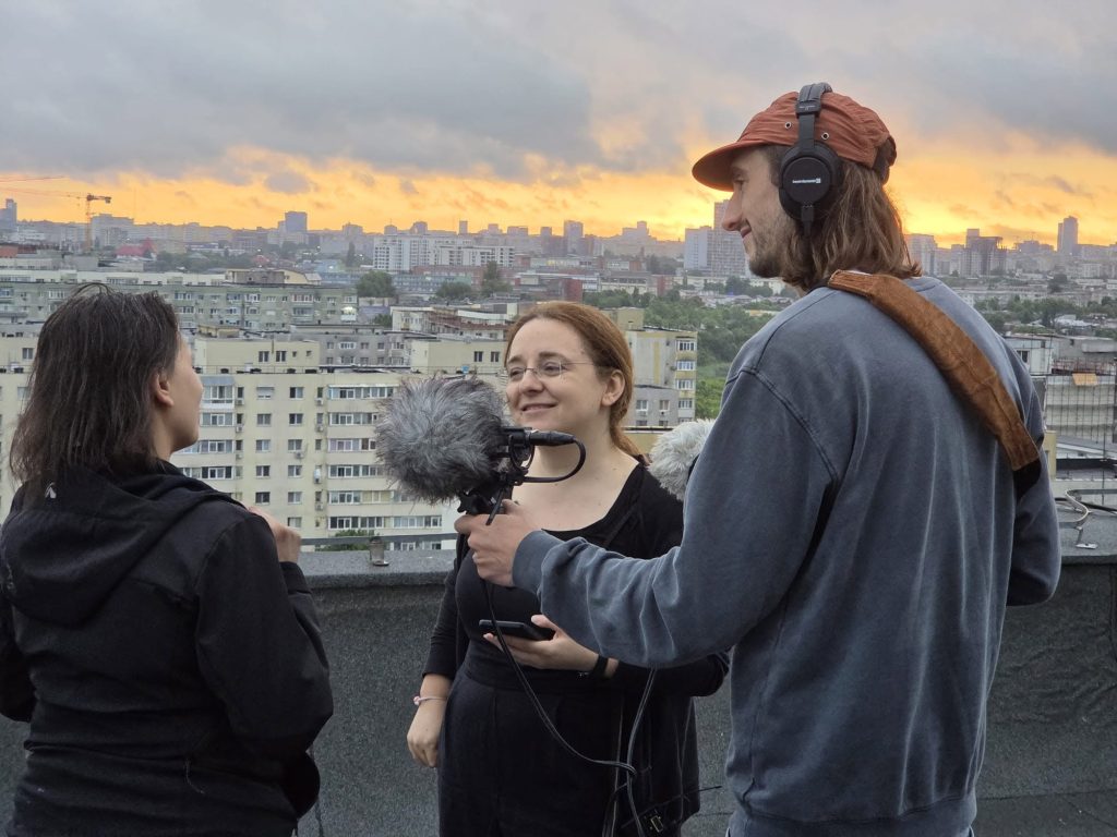 Adolescenții care au conectat țara la internet. Un documentar BBC despre o poveste de succes a României