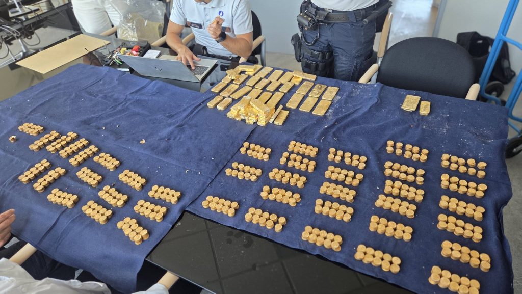Muncitori găsesc 9.000.000 € de aur în pereți – cine îl păstrează?