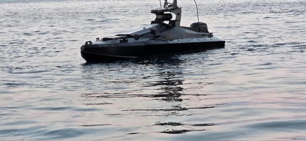 O dronă marină încărcată cu explozibil a fost distrusă de un F-16 românesc cu tunul de bord. Incidentul, în zona platformei Neptun Deep din Marea Neagră