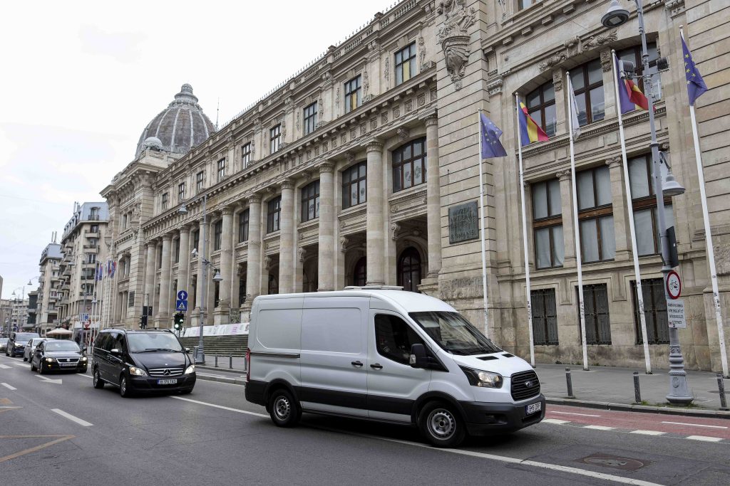 Greva generală amenințată: Angajații nemulțumiți de Legii salarizării