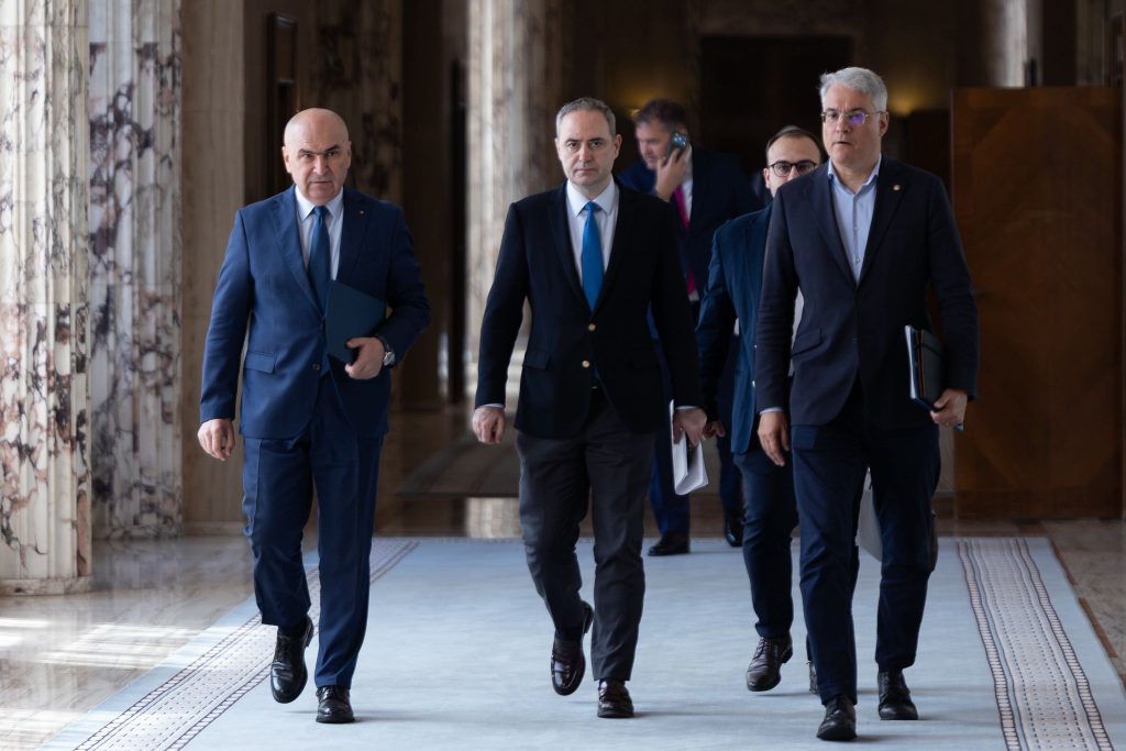 Discuții de ultimă oră cu Comisia Europeană pe legea salarizării, înaintea negocierilor de la Cotroceni