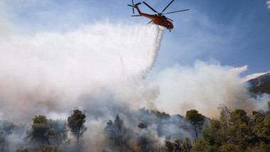 Două elicoptere s-au ciocnit în Grecia, în timp ce interveneau la un incendiu violent. Două persoane, un…