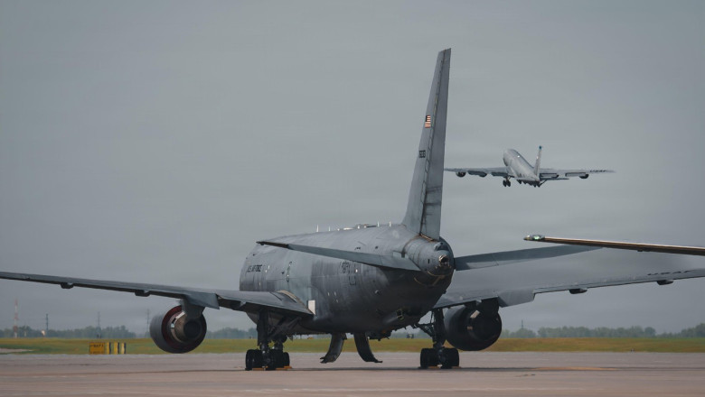 Două avioane de realimentare americane au părăsit Bulgaria, la aproape o lună după ce desfășurarea lor a…