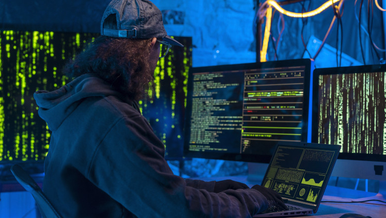 Atac DDoS: cum blochează site-urile și cum ti controlează telefonul