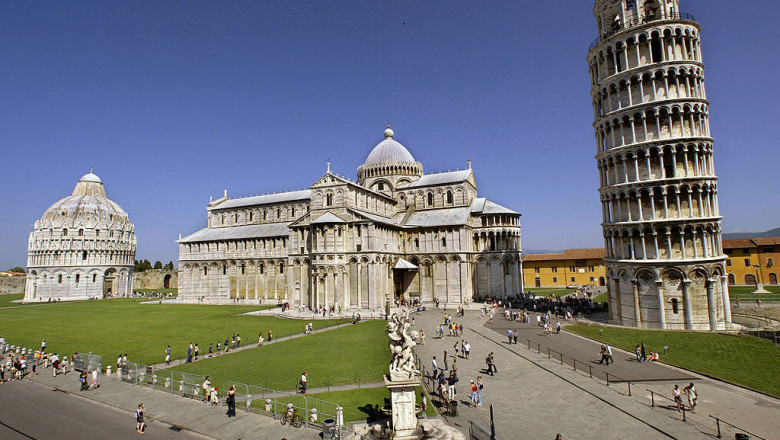 Seismul din apropiere de Pisa lasă Turnul Înclinat în suspiciune