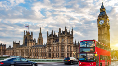 Exclusiv Jigniți de politicienii extremiști, românii din Londra primesc aprecieri de la primarul Sadiq Khan. Mesajul transmis prin Digi24