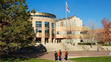 Canada atrage zeci studenți SUA, Trump crește finanțarea universităților