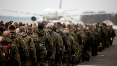Video Trupele germane se pregătesc pentru un posibil război pe flancul estic al NATO. „Războiul nu a fost niciodată atât de aproape”