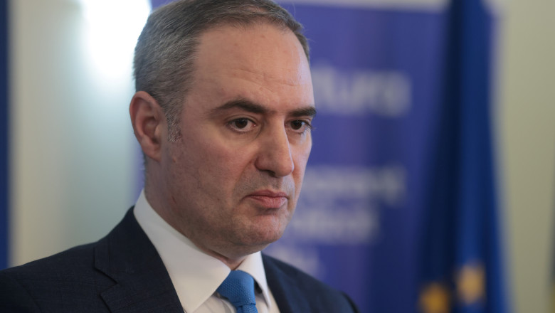 Alexandru Nazare avertizează că „riscurile rămân ridicate” după rapoartele Fitch și Moody’s: „Nu a fost o…