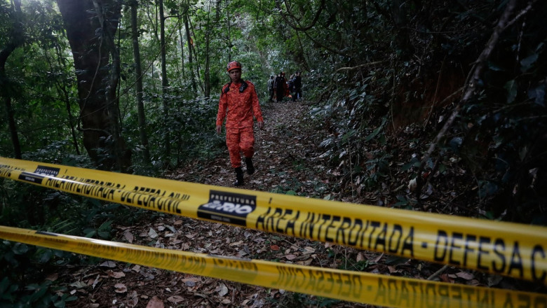Un elicopter s-a prăbușit în Rio de Janeiro: 4 oameni au murit, 3 fiind turiste din aceeaşi familie