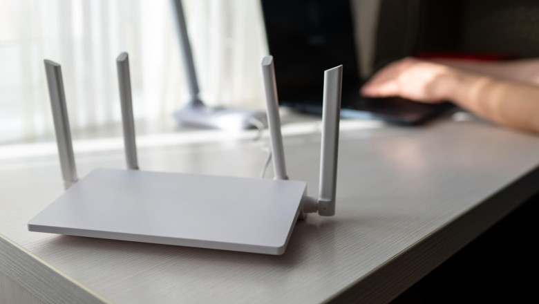 Routere chinezești cu portiță ascunsă expun rețeaua la atacuri