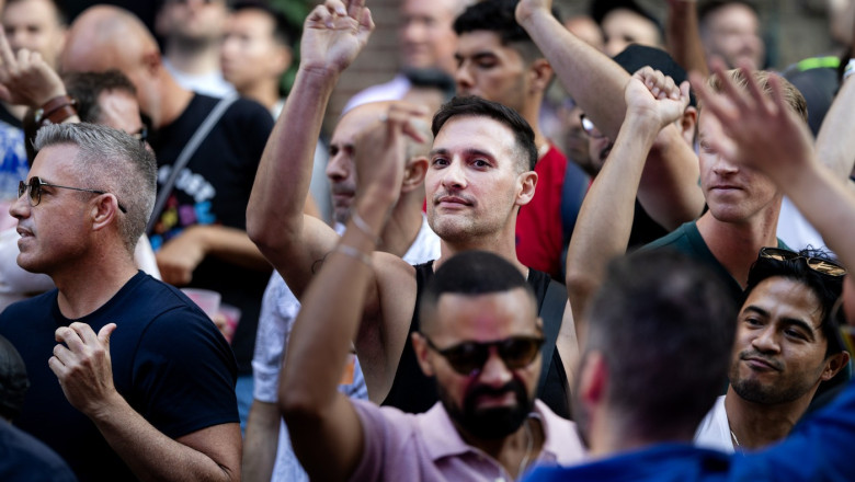 Mii de persoane sunt aşteptate la Amsterdam pentru un WorldPride, la o săptămână de la atentatul de la…