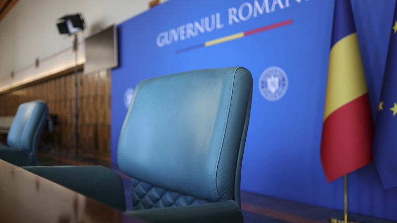 Datoria publică a depășit 60% din PIB. Guvernul nu mai poate majora cheltuielile totale cu salariile și…