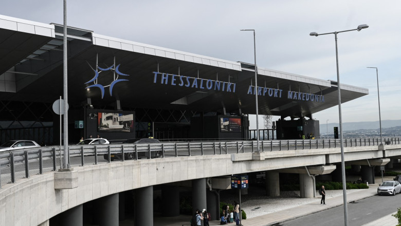 Zbor anulat după ce pasăre a fost găsită în motorul avionului, Grecia