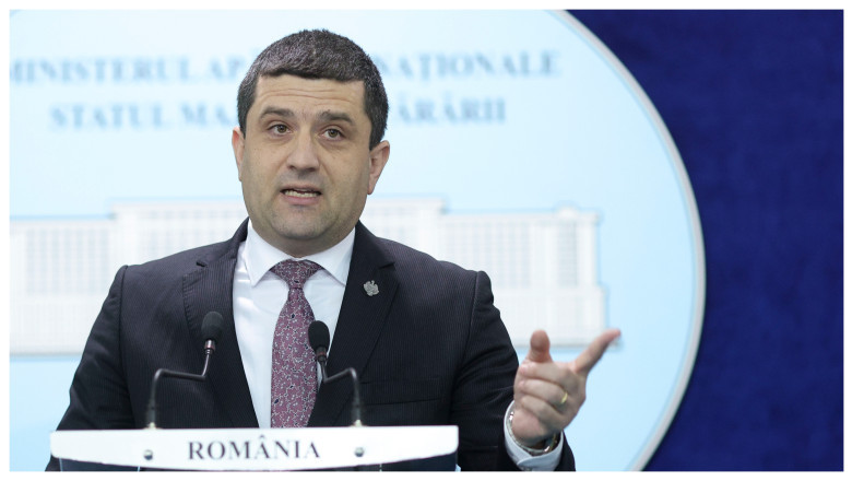 Cum explică Radu Miruță imaginile cu o dronă Bayraktar şi un avion de vânătoare, surprinse în zona…