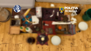 Video&Foto Procurorii DIICOT au oprit o „ceremonie spirituală” în Hunedoara cu șamani, Ayahuasca și mescalină. Doi străini arestați preventiv
