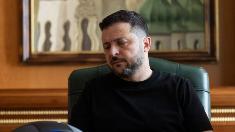 Zelenski cere UE plătească în avans o tranșă de ajutor pentru apărare