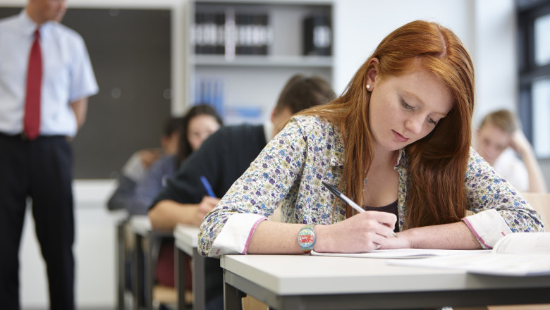 Bacalaureat 2026, sesiunea de toamnă: Regulile pe care elevii trebuie să le respecte în sala de examen și…