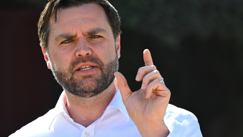 JD Vance numește Canada „un stat”, apoi se corectează: „A fost o scăpare freudiană”. Gafa, în plin război…