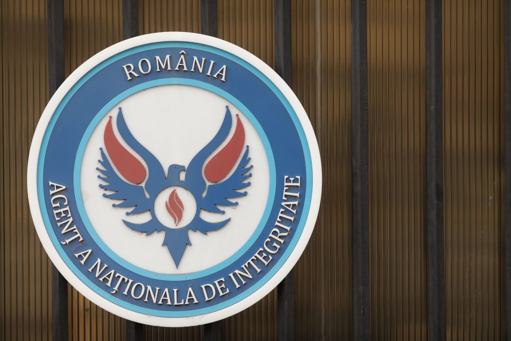 ANI a anunțat câte persoane își vor pierde mandatul sau funcția după intrarea în vigoare a legii integrității, cu „amendamentul Fritz”