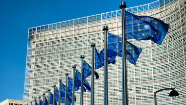 Exclusiv Prima reacție a Comisiei Europene după ce România a pierdut 770 de milioane de euro din PNRR din cauza Legii salarizării