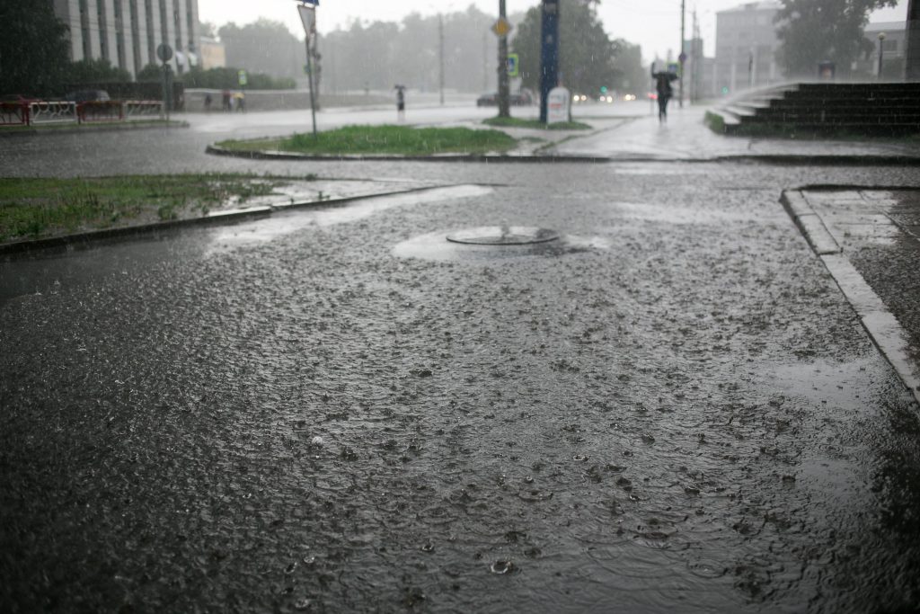 Trei alerte meteo emise astăzi: ce zone sunt afectate?