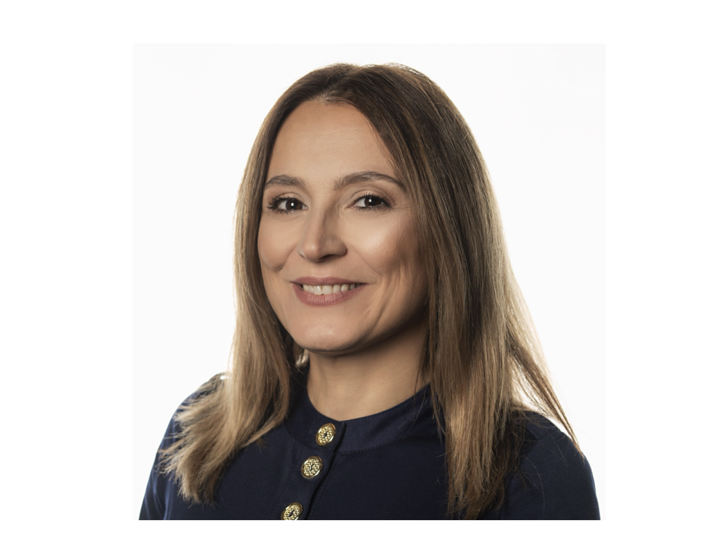 Decalajul dintre educație și cerințele de pe piața muncii devine o problemă economică importantă. Ce e de făcut?