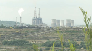 Legea decarbonizării energiei adoptată: PSD și AUR susțin amendamentul