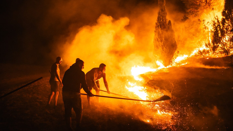 Serbia cere ajutorul Rusiei pentru stingerea incendiilor de vegetație. UE nu mai are aeronave disponibile