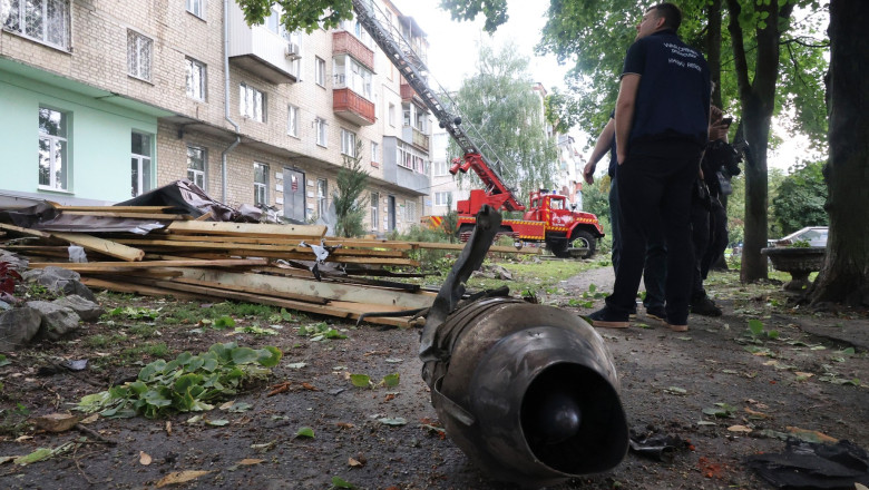 Dronă rusească ce viza Odesa s-a prăbușit și a explodat în Moldova